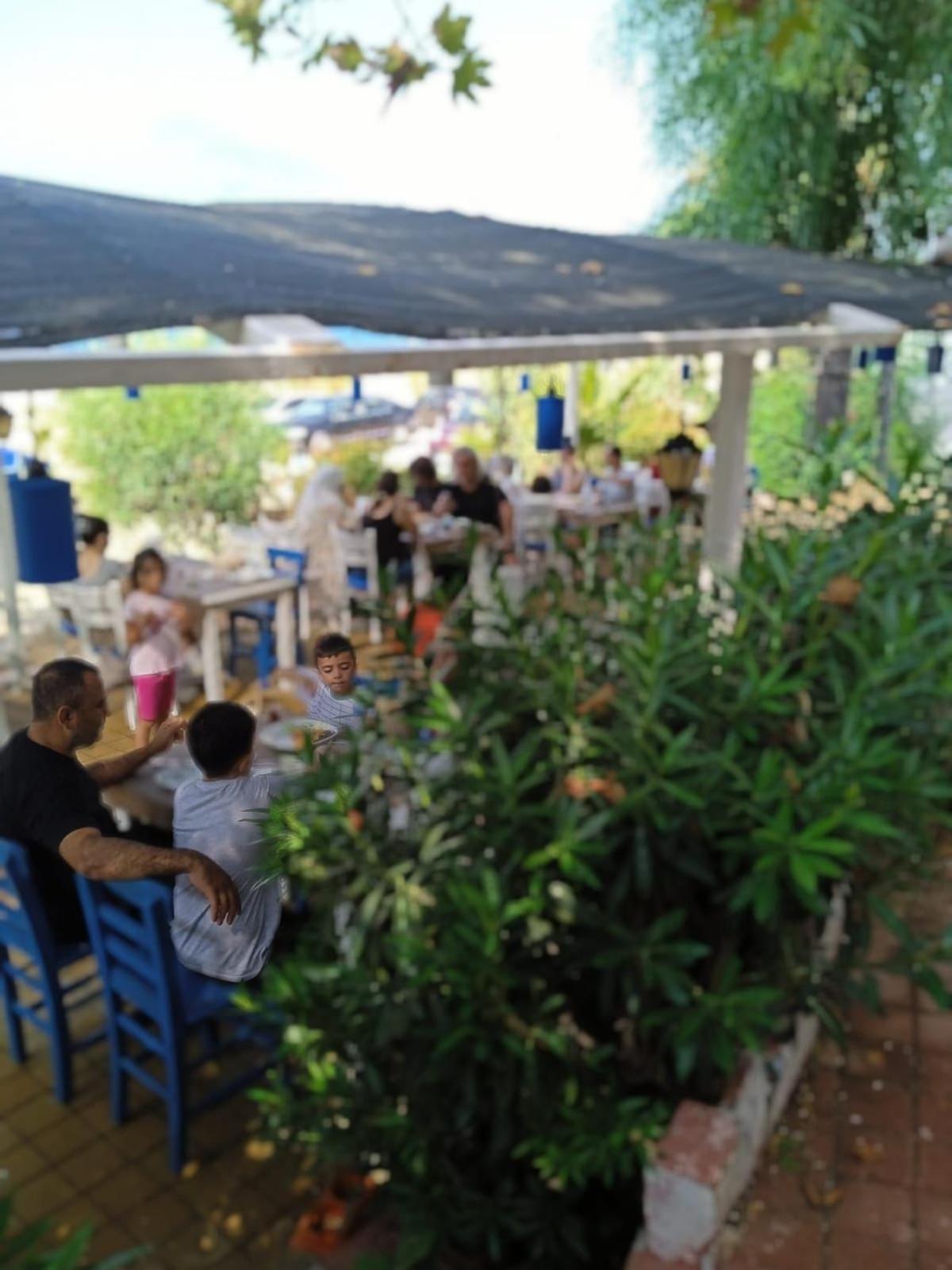 Naz Beach Bungalow Hotel In Antalya Kızılot Exteriér fotografie